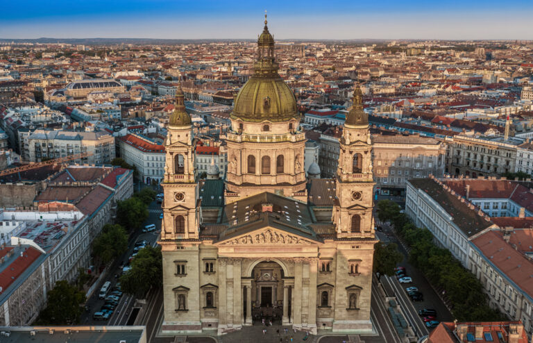 Basilica di Santo Stefano: Info, Cosa Vedere e Biglietti