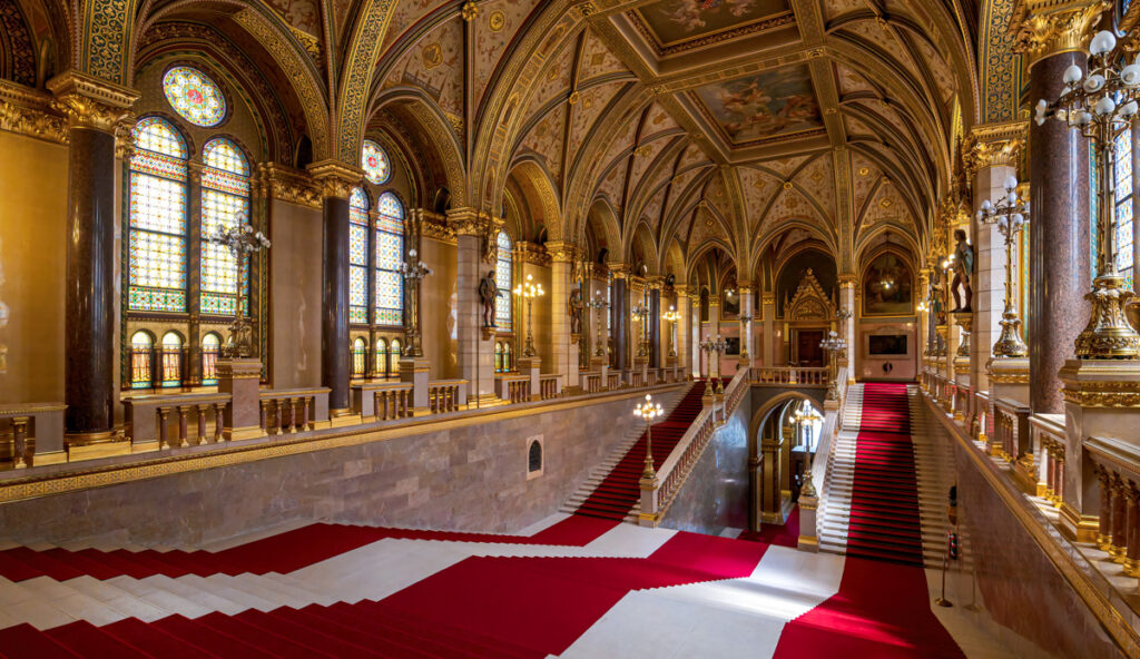 interni del parlamento ungherese